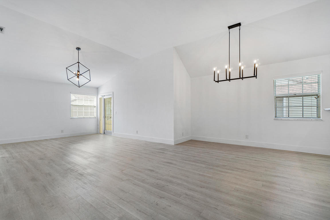 5328 Buckhead Circle, Unit 2020 Boca Raton, FL 33486 - Photo 5 of 30 Dining Room