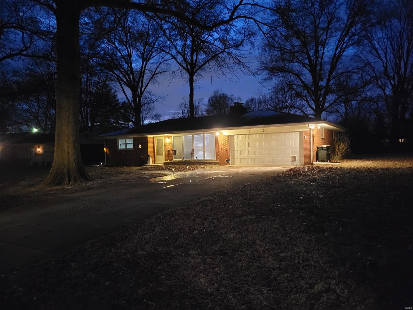 5 Weinel Drive Fairview Heights, IL 62208 - Photo 2 of 12