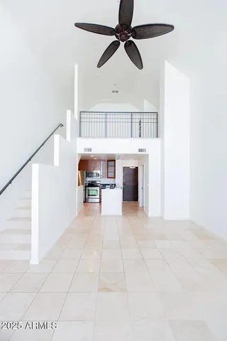 a view of an entryway with a workspace