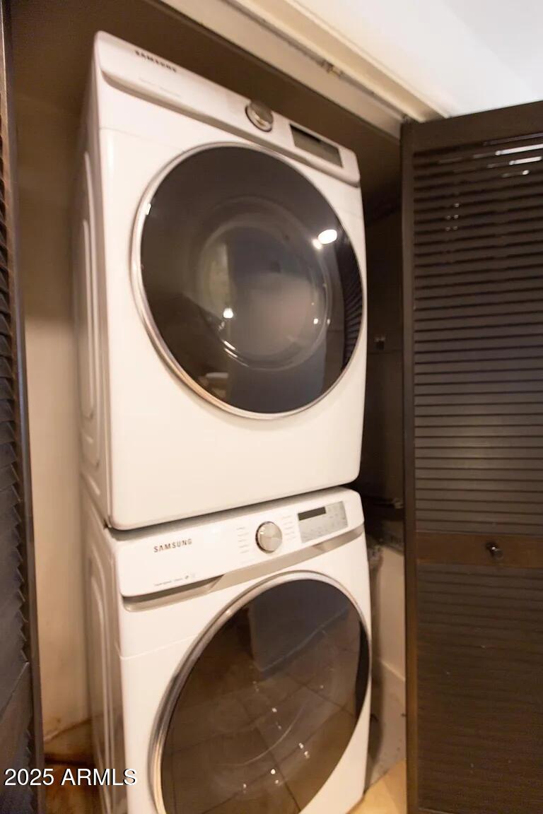 215 East McKinley Street, Unit 408 Phoenix, AZ 85004 - Photo 18 of 19 a close up view of washer and dryer