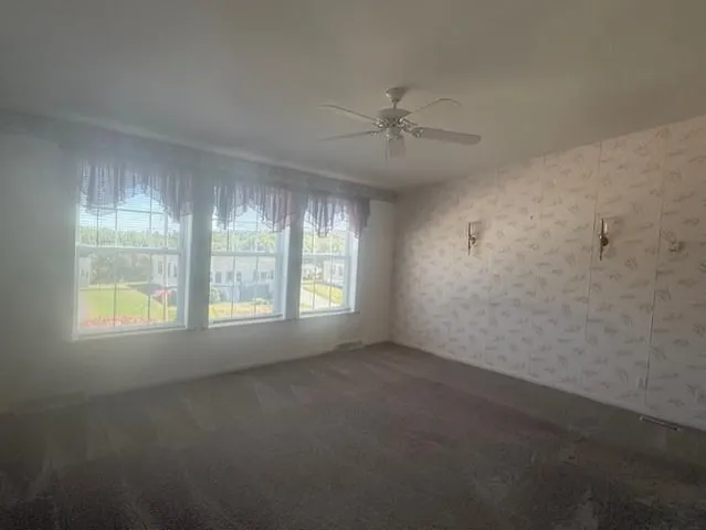 $289,900 | 8 Ians Path, Hampstead, NH 03841