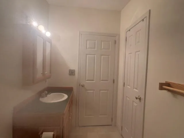 $289,900 | 8 Ians Path, Hampstead, NH 03841