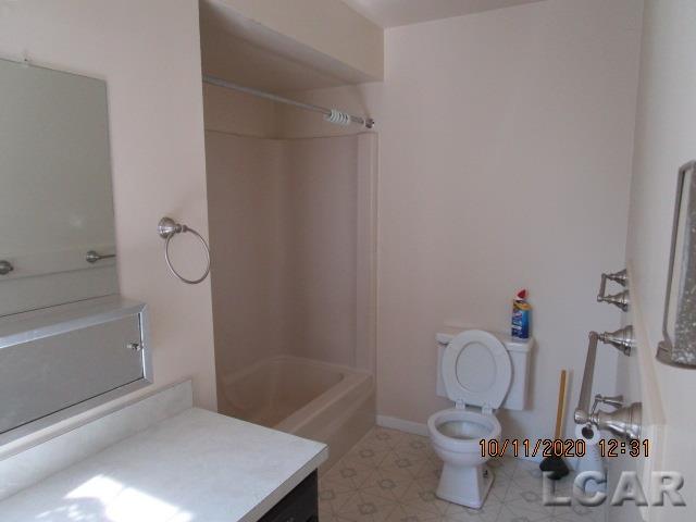 7645 Clinton Macon Road Clinton, MI 49236 - Photo 18 of 65 50029405-23.JPG