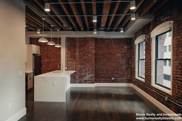 $3,350 | 281 Franklin Street, Unit 503, Boston, MA 02110