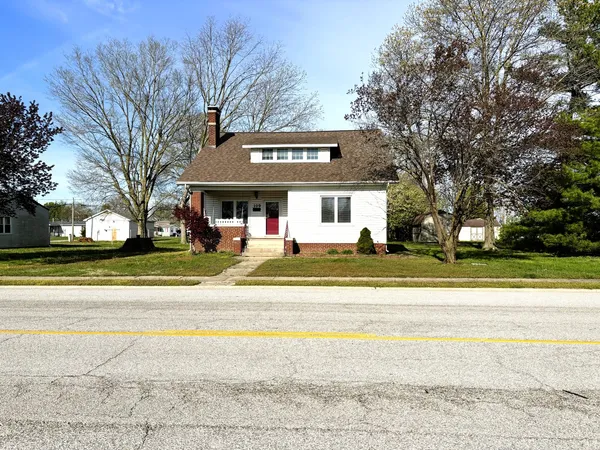 $169,500 | 109 South Broadway, Hoffman, IL 62250