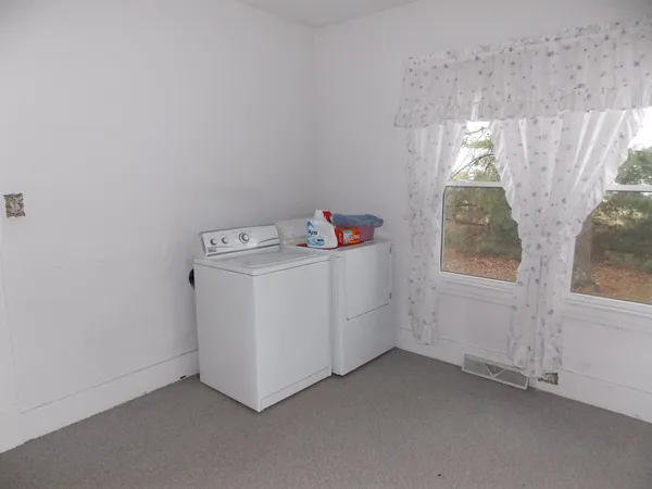 $169,500 | 109 South Broadway, Hoffman, IL 62250