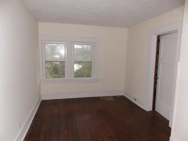 $169,500 | 109 South Broadway, Hoffman, IL 62250