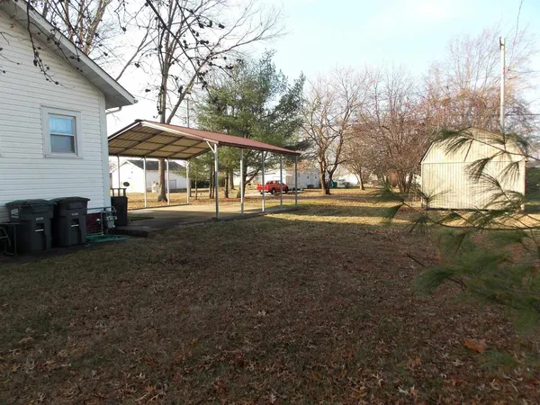 $169,500 | 109 South Broadway, Hoffman, IL 62250