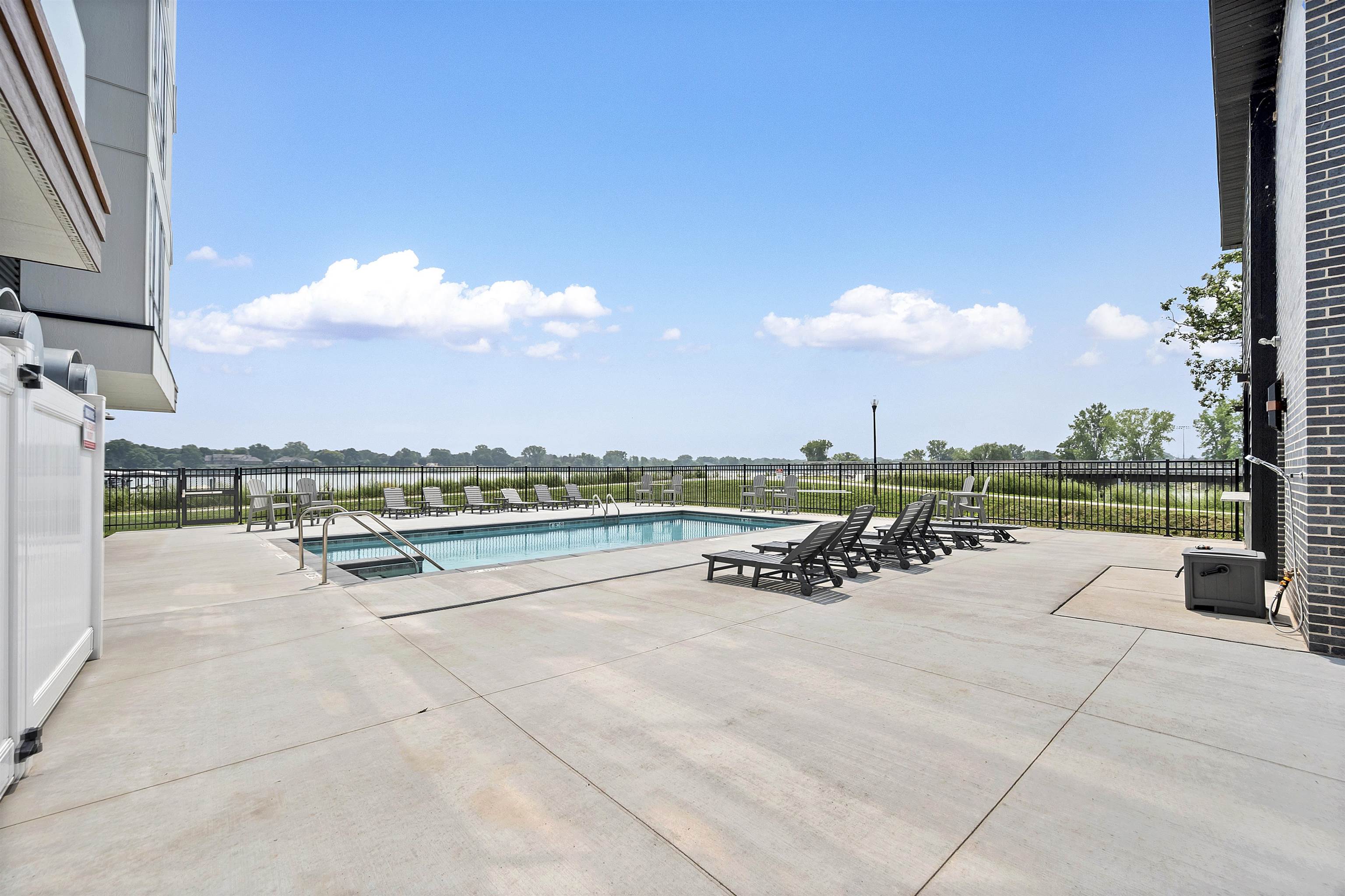 433 Aldon Circle, Unit 403 Ashwaubenon, WI 54304 - Photo 5 of 18