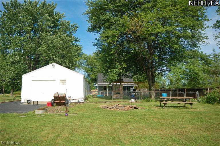 2229 Stillwagon Road Southeast Warren, OH 44484 - Photo 4 of 23 Gallery Image 4