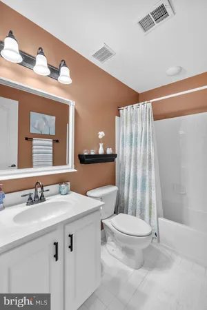 $949,000 | 5236 Brawner Place, Alexandria, VA 22304