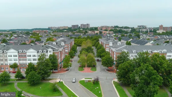 $949,000 | 5236 Brawner Place, Alexandria, VA 22304