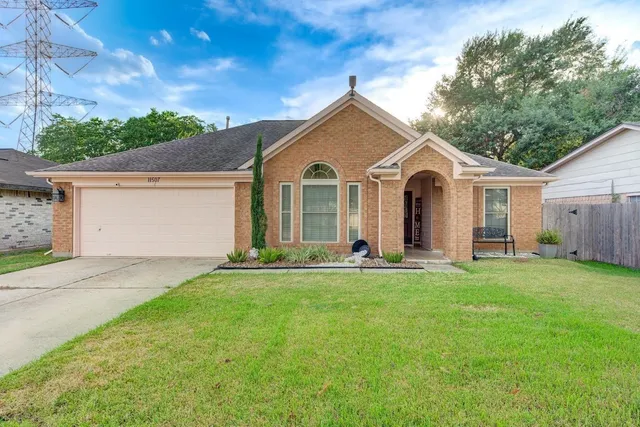 $2,000 | 11507 Stone Bridge Drive, Houston, TX 77064