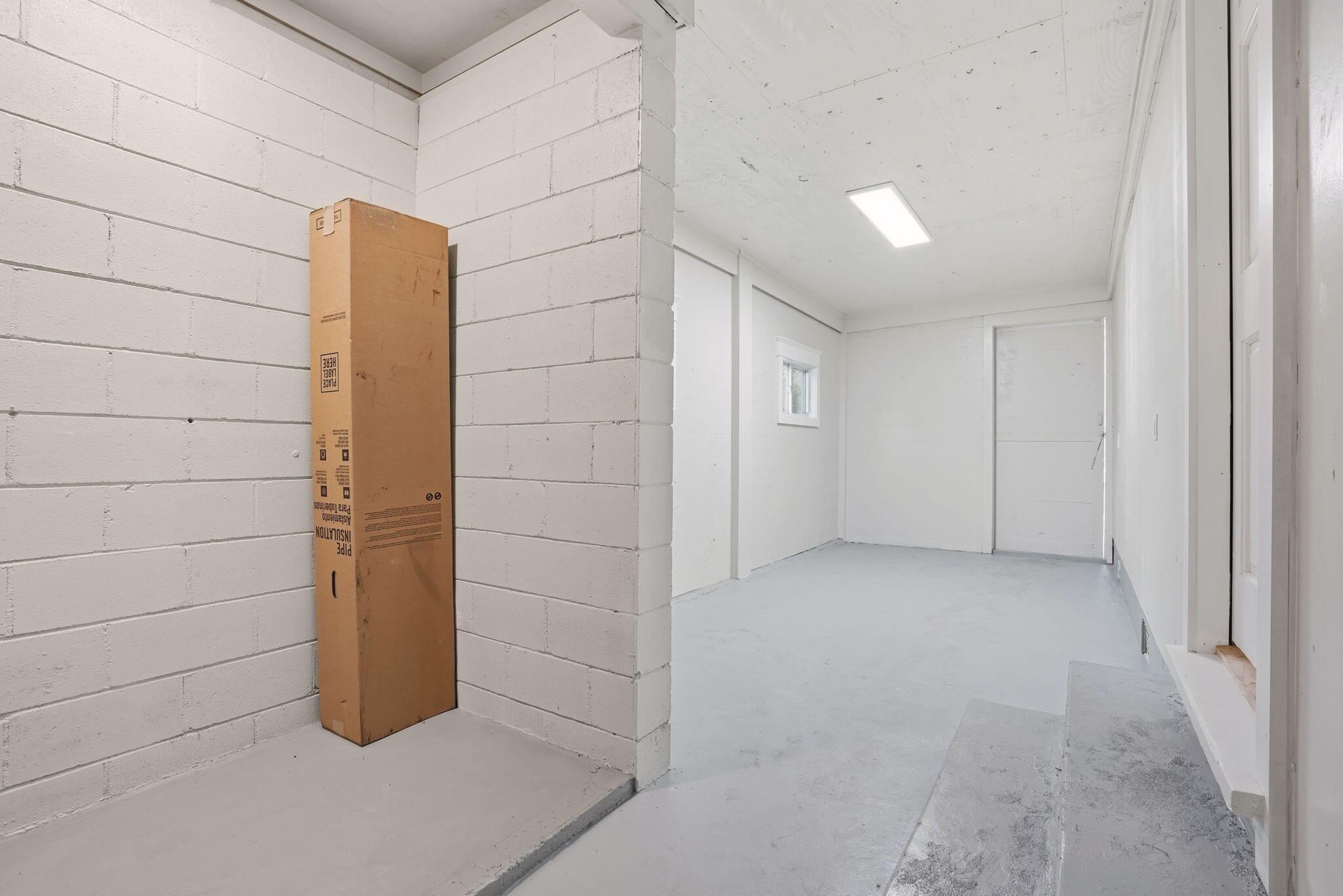 1855 Dogwood Road Charleston, SC 29414 - Photo 13 of 18 Garage