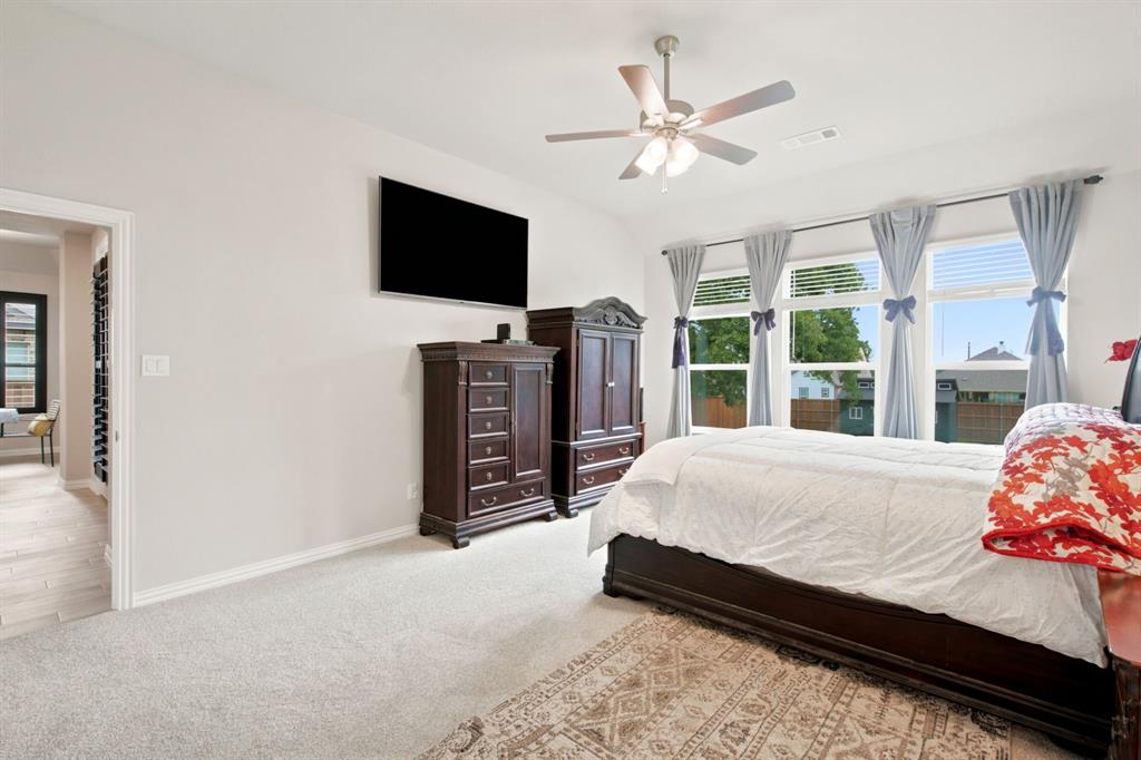 1128 Trinity Drive Springtown, TX 76082 - Photo 19 of 40
