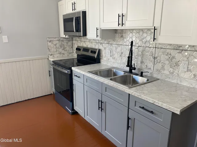 $249,900 | 36 Hibbard Street, Amsterdam, NY 12010