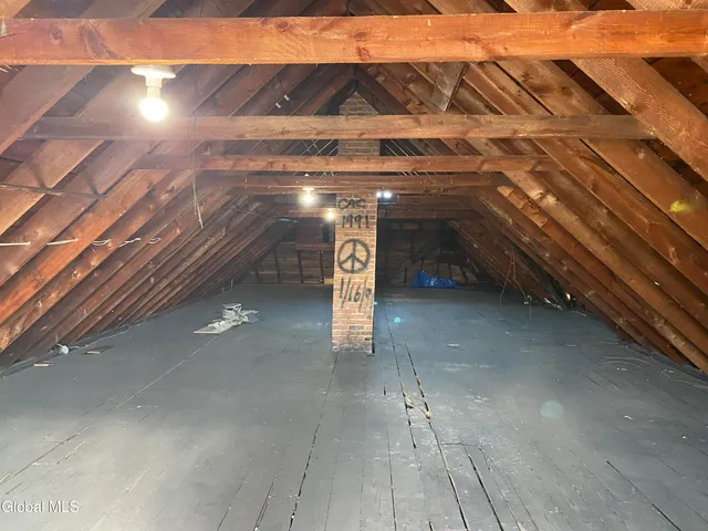 $249,900 | 36 Hibbard Street, Amsterdam, NY 12010