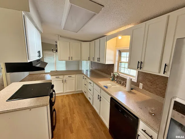 $169,900 | 2510 Strawberry Road, Metropolis, IL 62960