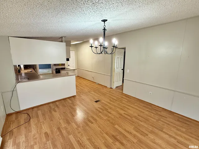 $169,900 | 2510 Strawberry Road, Metropolis, IL 62960