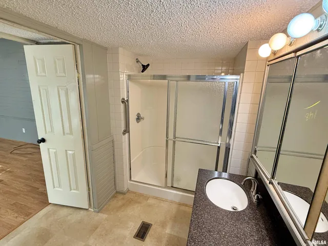 $169,900 | 2510 Strawberry Road, Metropolis, IL 62960