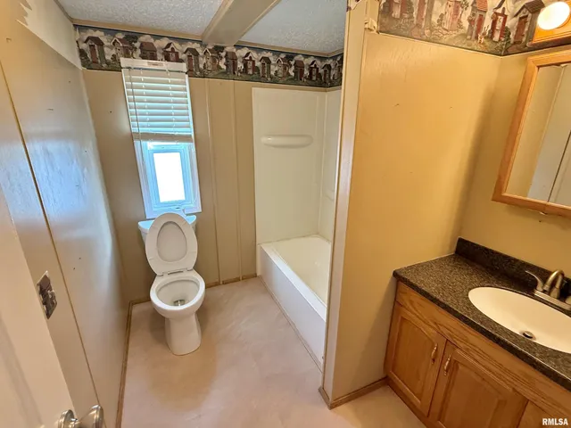 $169,900 | 2510 Strawberry Road, Metropolis, IL 62960