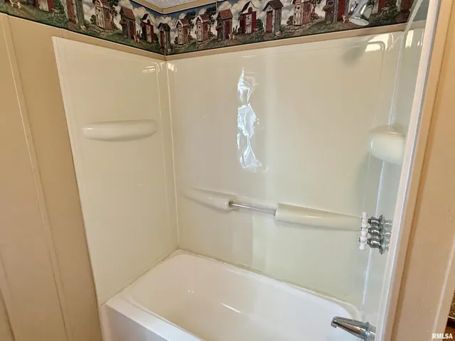 $169,900 | 2510 Strawberry Road, Metropolis, IL 62960