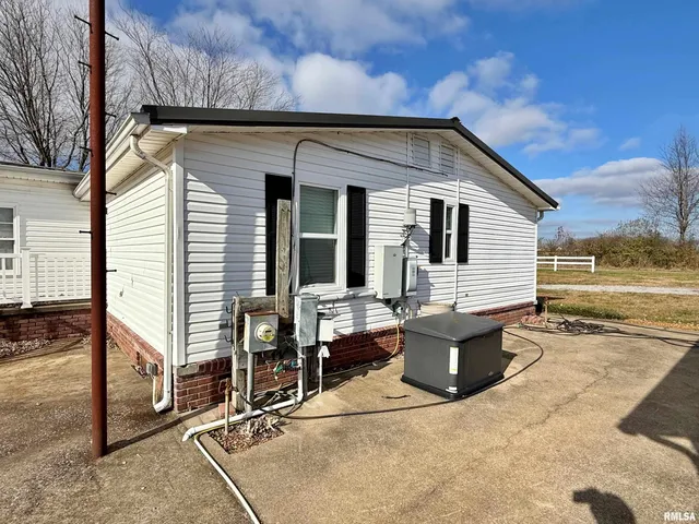 $169,900 | 2510 Strawberry Road, Metropolis, IL 62960