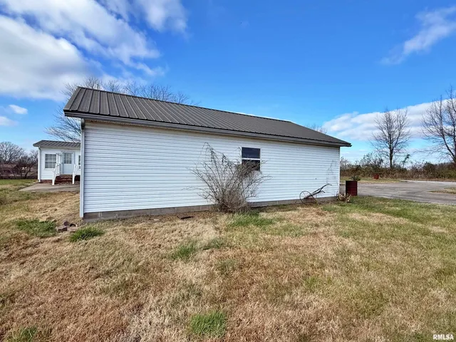$169,900 | 2510 Strawberry Road, Metropolis, IL 62960