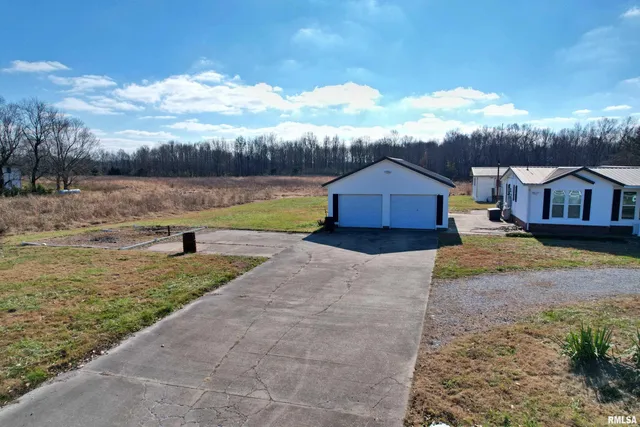 $169,900 | 2510 Strawberry Road, Metropolis, IL 62960