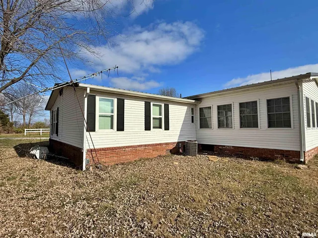 $169,900 | 2510 Strawberry Road, Metropolis, IL 62960