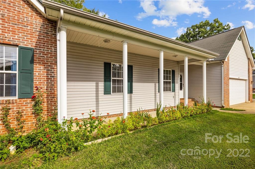 3931 Nevin Road Charlotte, NC 28269 - Photo 29 of 32 Gallery Image 29