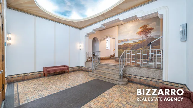 a view of entryway with a rug