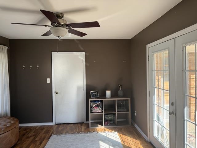 2430 8th Street Peru, IL 61354 - Photo 5 of 25 a view of an empty room with a window