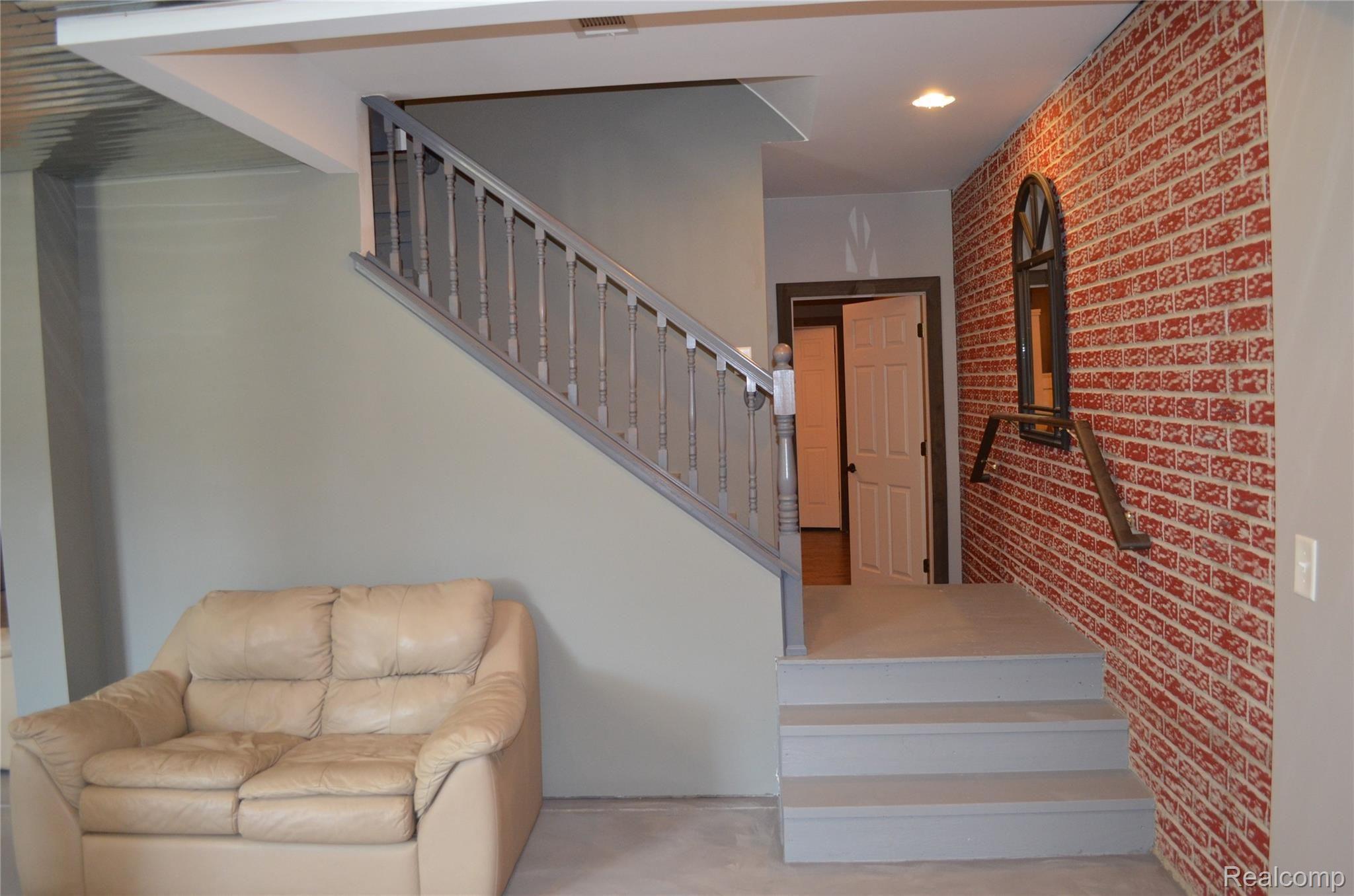 6237 Denton Hill Road Fenton, MI 48430 - Photo 56 of 81 DSC_0101.JPG