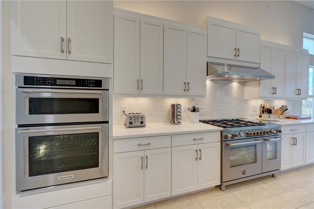 1000 Hookline Circle Loxahatchee, FL 33470 - Photo 14 of 98 Photo 14