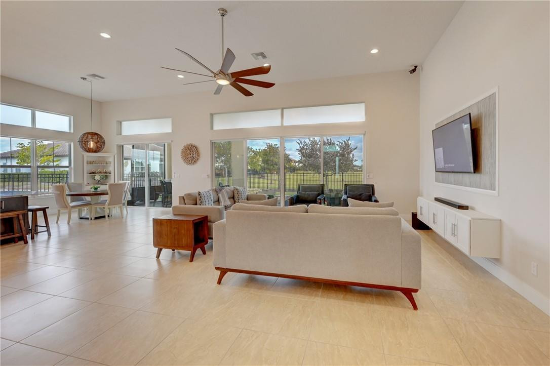 1000 Hookline Circle Loxahatchee, FL 33470 - Photo 21 of 98 Photo 21