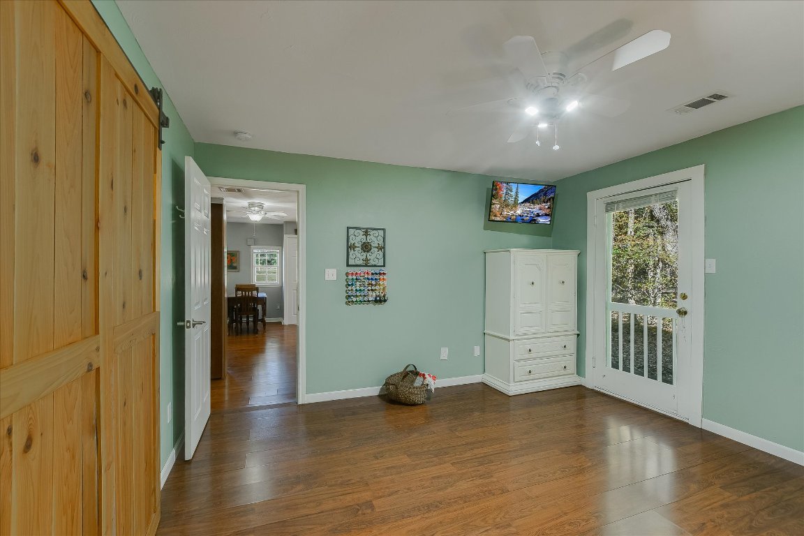 1001 Indian Springs Road Georgetown, TX 78633 - Photo 19 of 30 a view of a livingroom with gym equipment