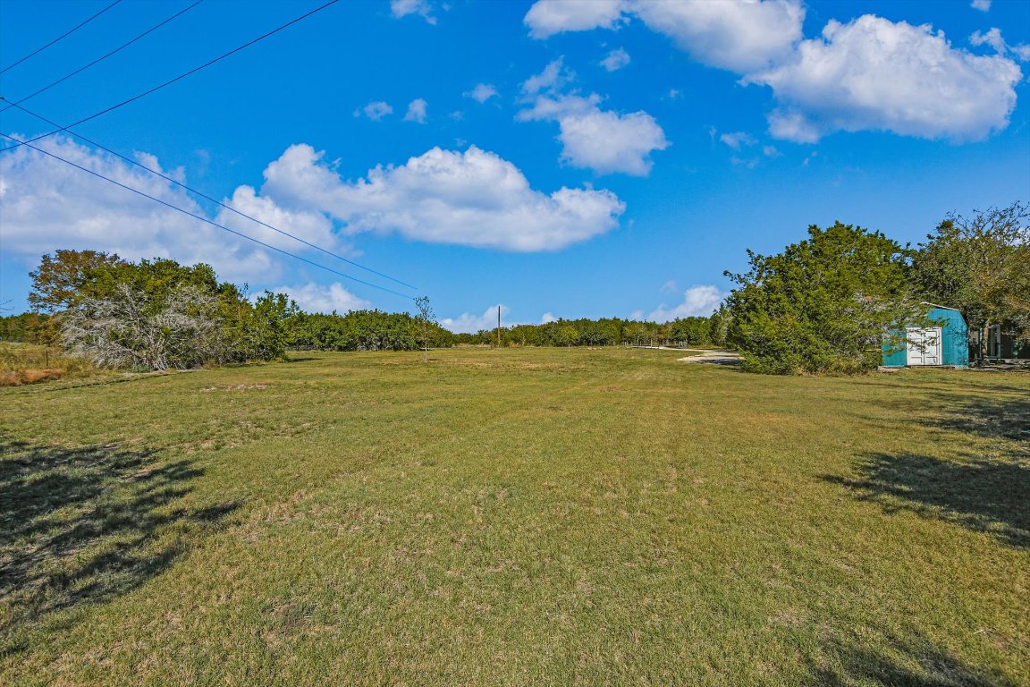 1001 Indian Springs Road Georgetown, TX 78633 - Photo 4 of 30 a view of an ocean and a building