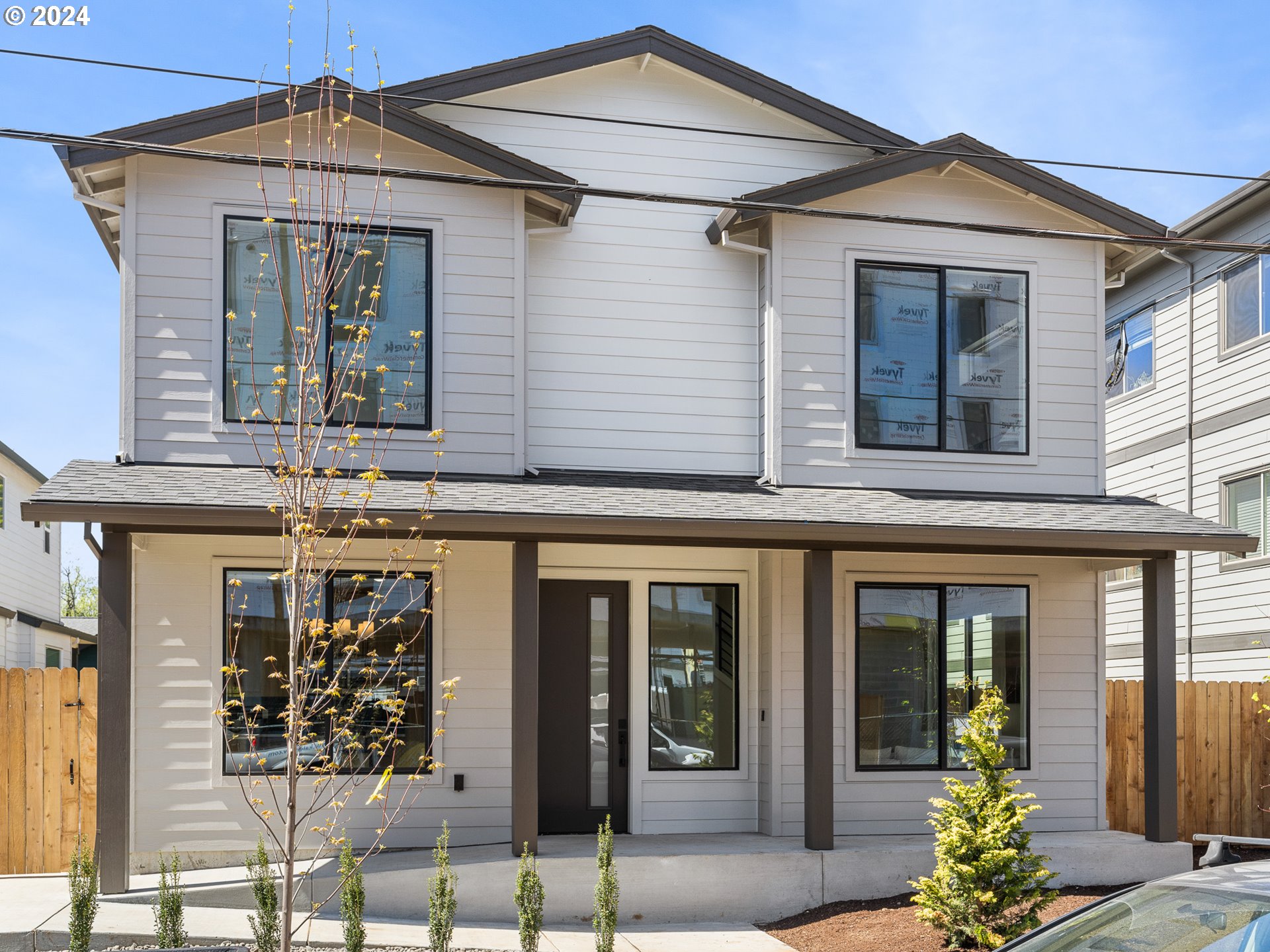 457 Northeast 74th Avenue, Unit 1 Portland, OR 97213 - Photo 2 of 26 front view of a house
