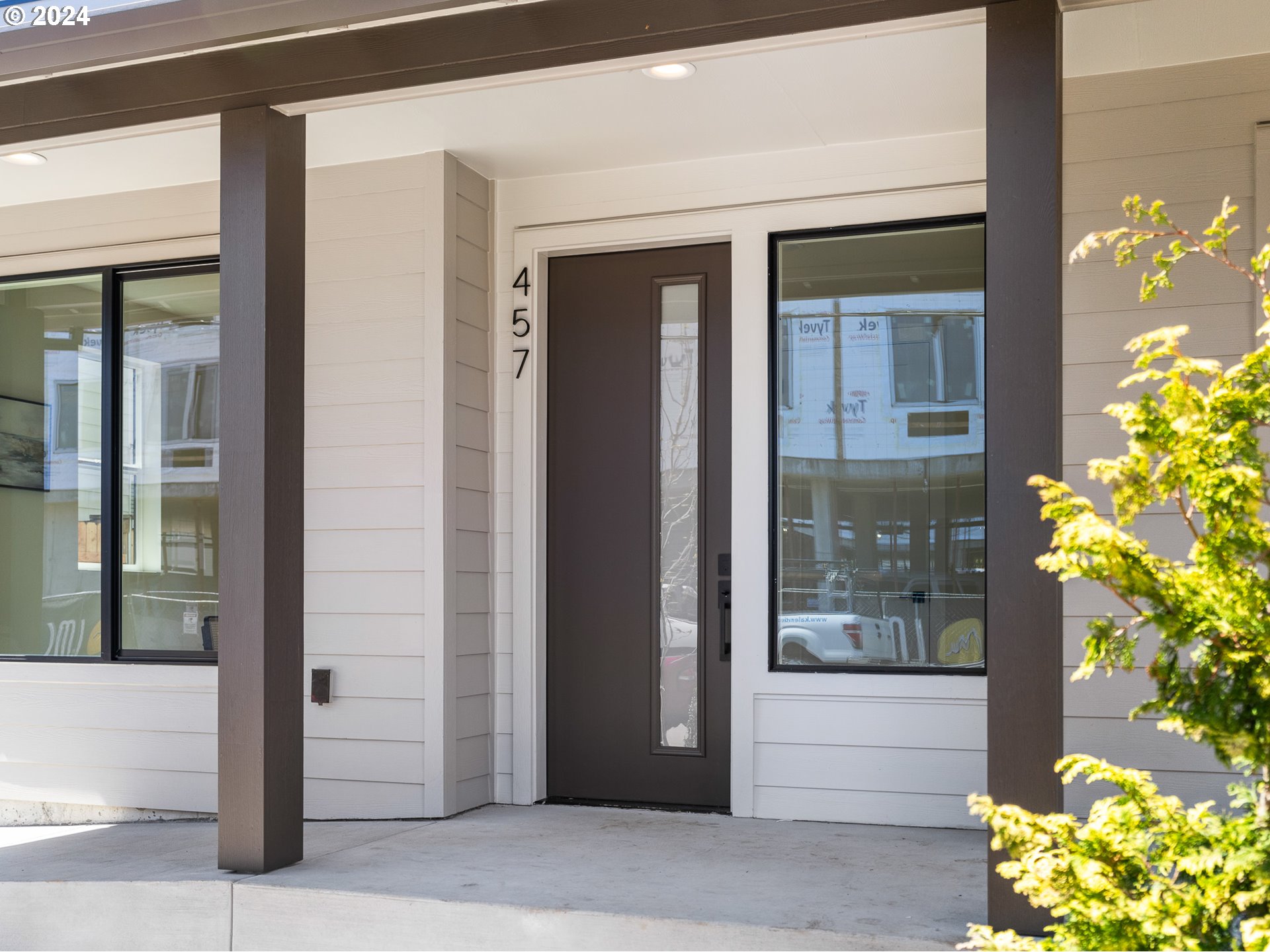 457 Northeast 74th Avenue, Unit 1 Portland, OR 97213 - Photo 3 of 26 a view of entryway of the house