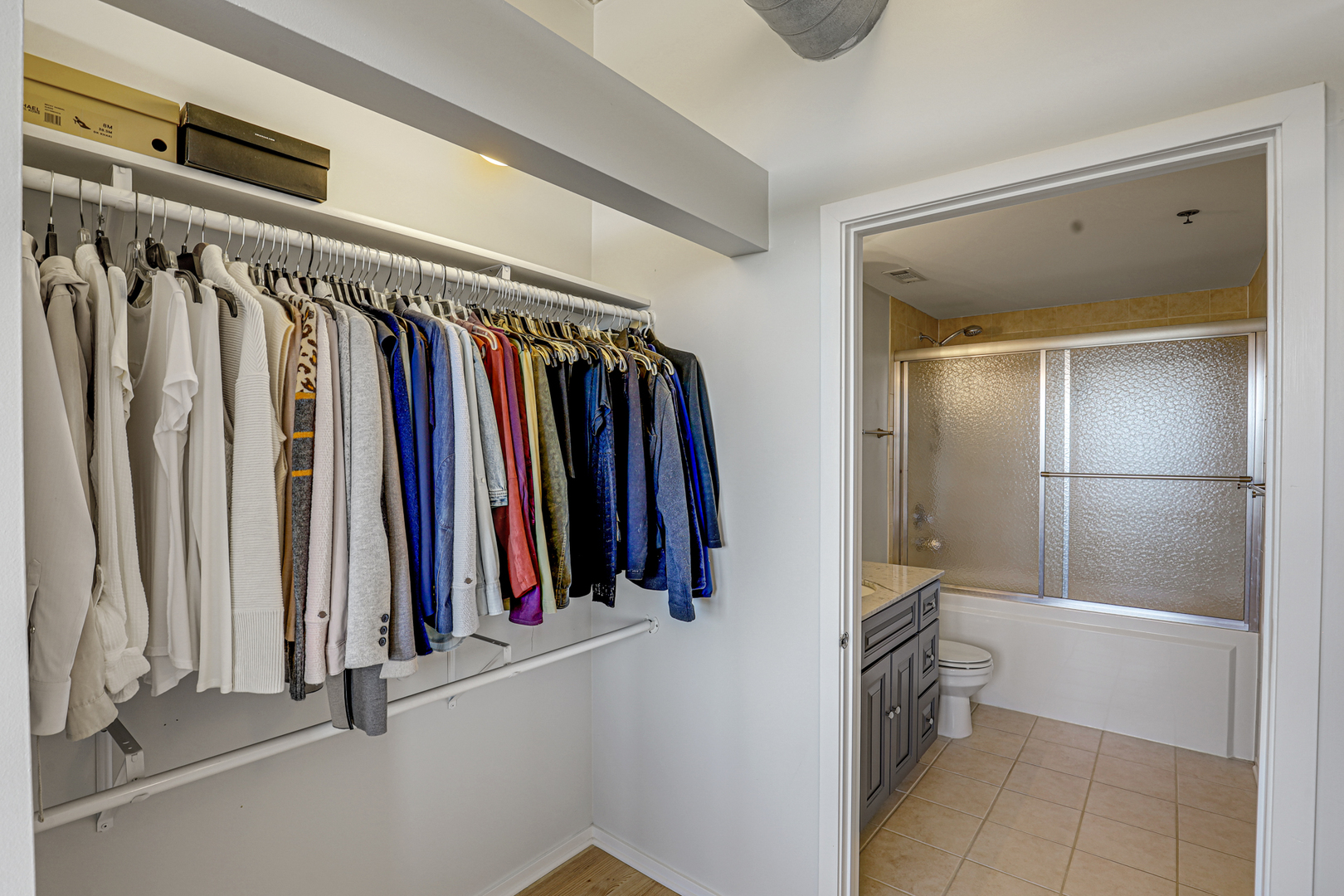 6 South Laflin Street, Unit 801 Chicago, IL 60607 - Photo 15 of 31 Gallery Image 15