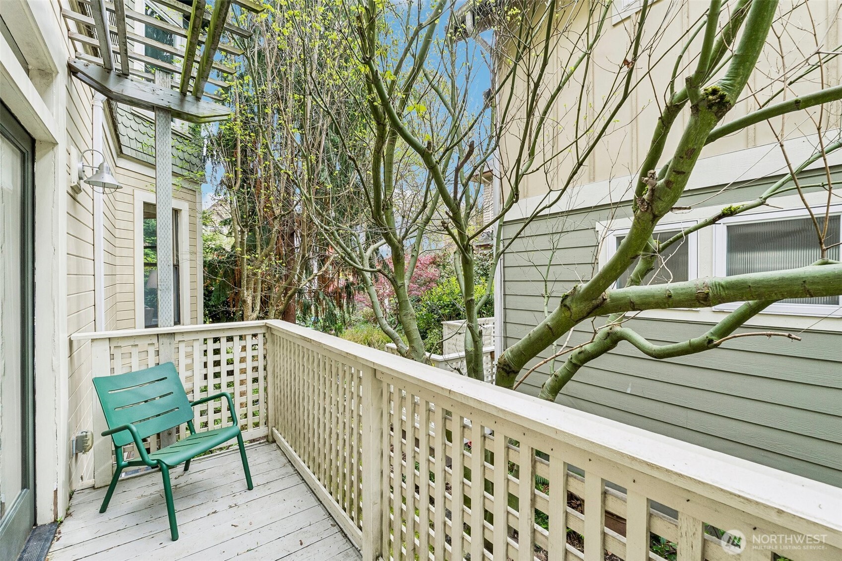 917 18th Avenue, Unit A Seattle, WA 98122 - Photo 25 of 33