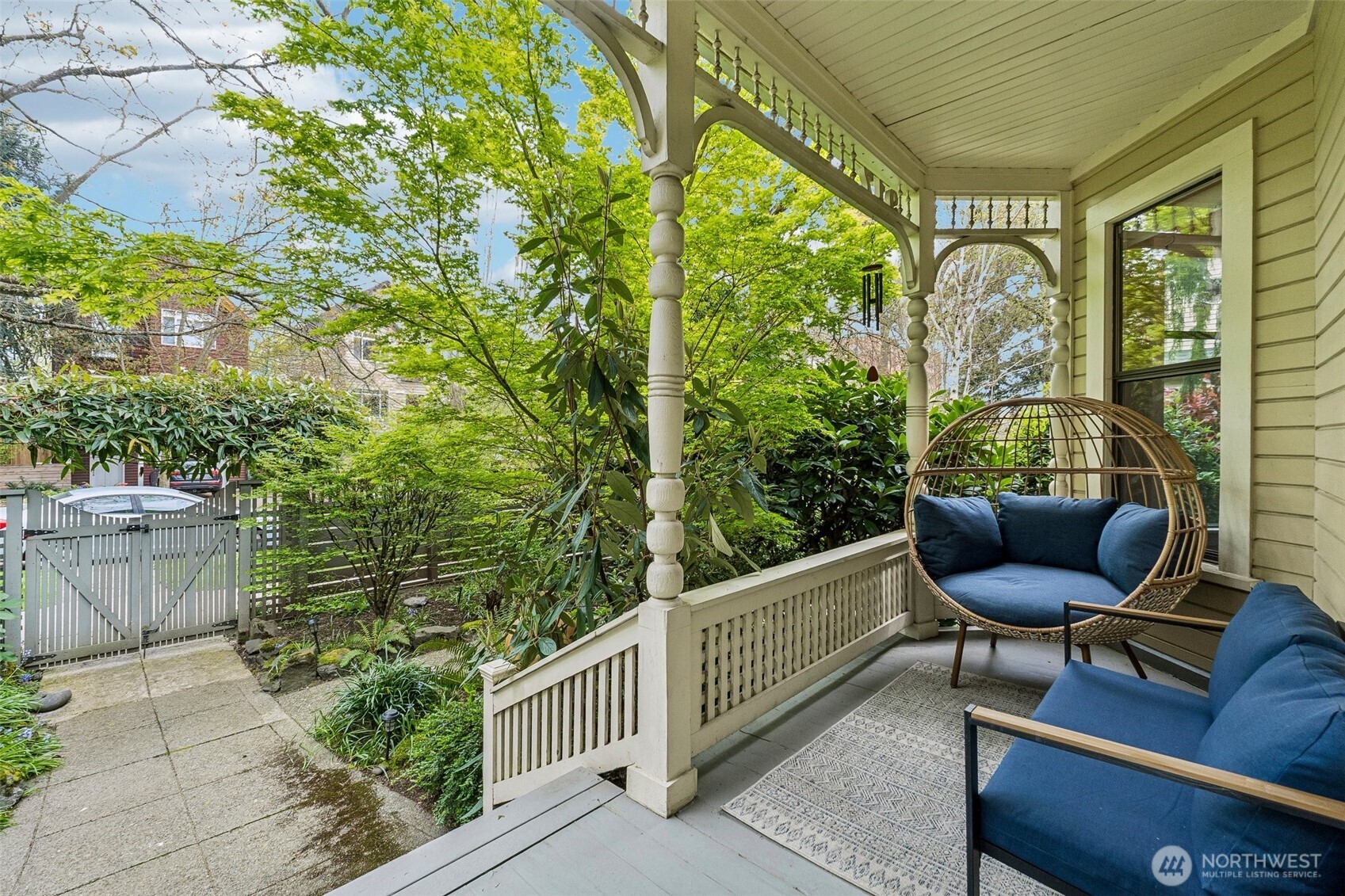 917 18th Avenue, Unit A Seattle, WA 98122 - Photo 4 of 33