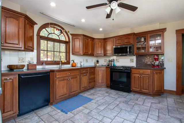 $299,000 | 41 Stone Road, Ryegate, VT 05069