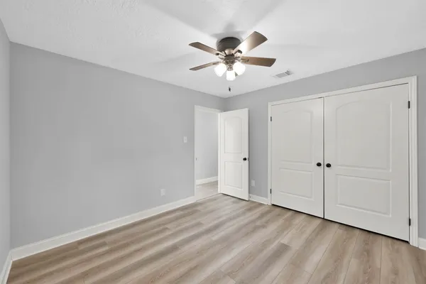 $418,000 | 146 West Woodstock Cir Drive, Spring, TX 77381