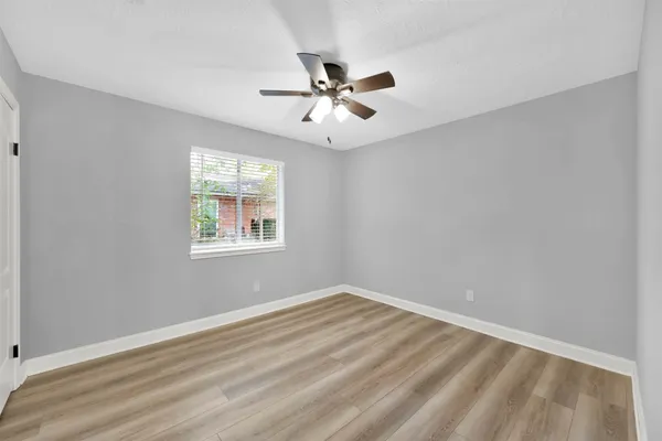 $418,000 | 146 West Woodstock Cir Drive, Spring, TX 77381