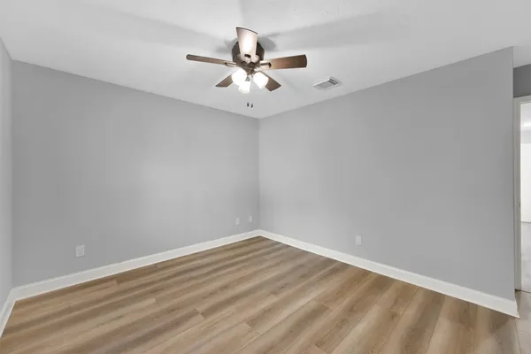 $418,000 | 146 West Woodstock Cir Drive, Spring, TX 77381