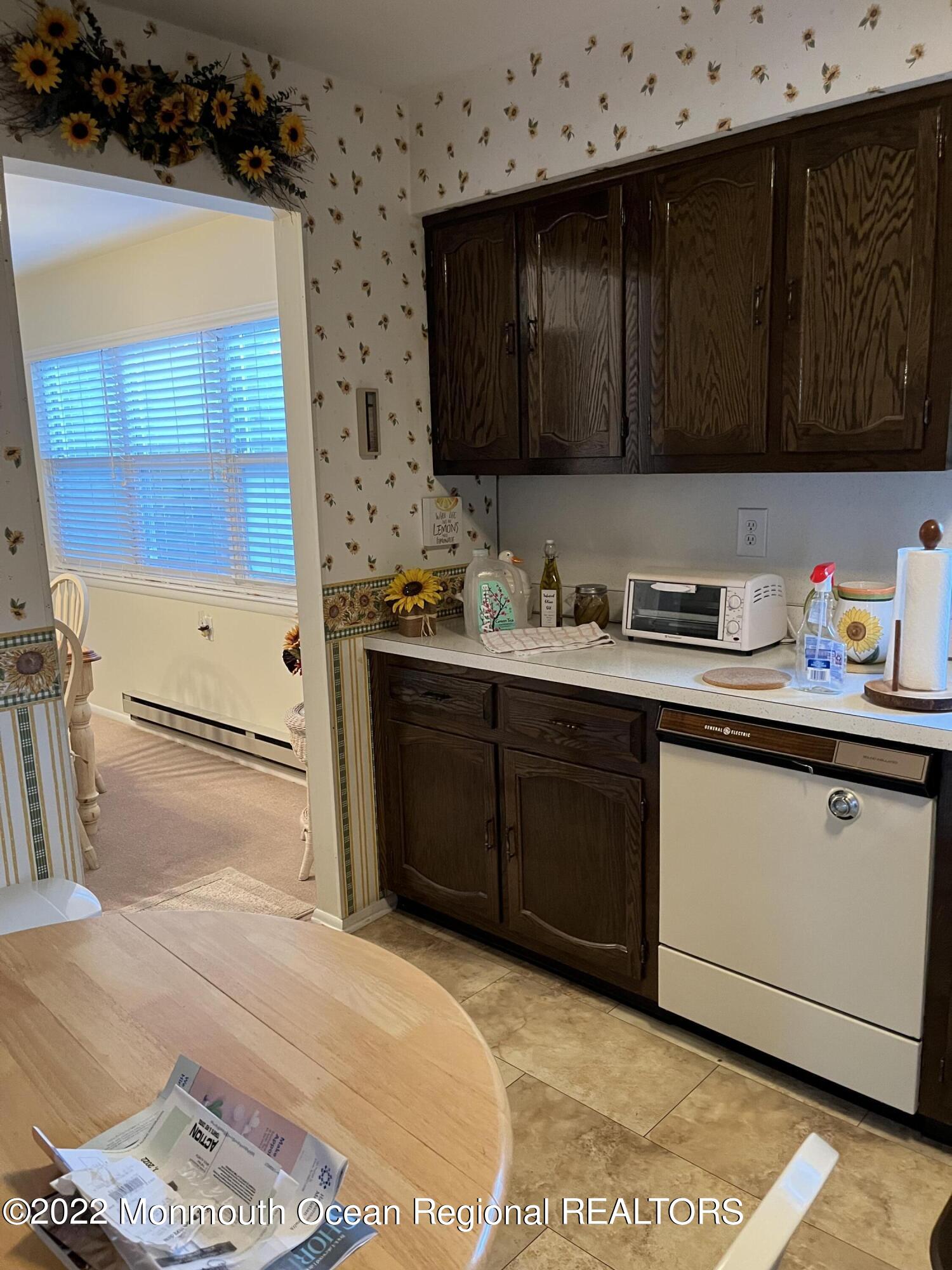 7 The Boulevard Brick, NJ 08724 - Photo 11 of 19 ok side of ket 7 blvd