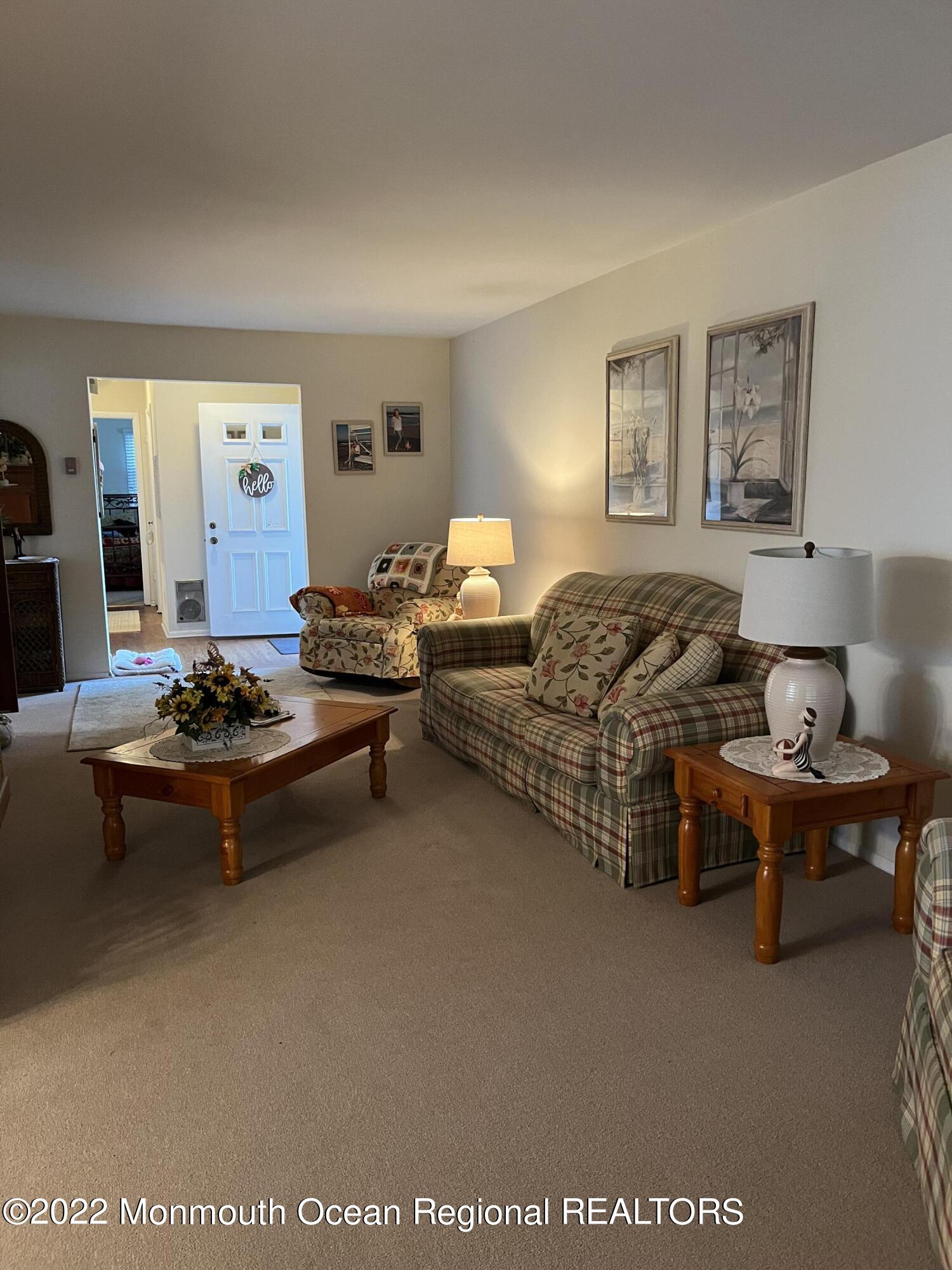 7 The Boulevard Brick, NJ 08724 - Photo 9 of 19 LR 7 blvd 2