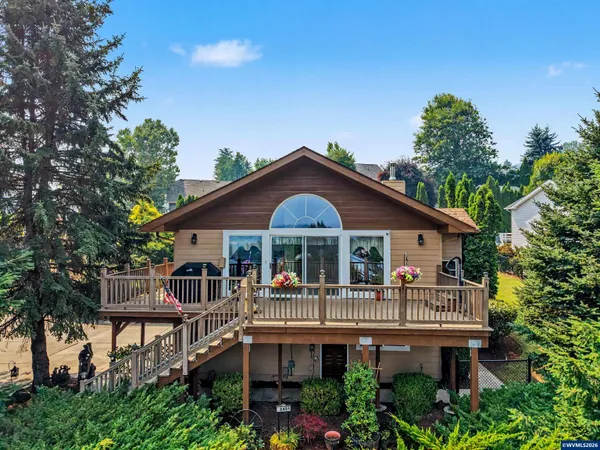 $605,000 | 2451 Southwest Maplewood Drive, Dallas, OR 97338